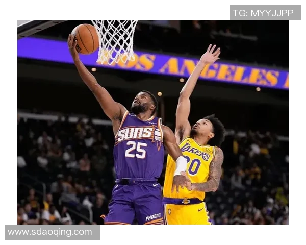 湖人残阵力克开拓者!替补席奇兵轮番迸发,杨瀚森该为自己考虑了 湖人残阵力克开拓者!替补席奇兵轮番迸发,杨瀚森该为自己考虑了